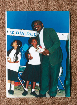 'Las primeras caricias que recibí fueron las manos callosas de una humilde partera”