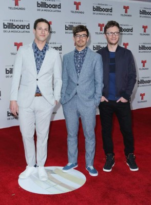 Las estrellas de la música Latina engalanan la Alfombra Roja de Los Billboard