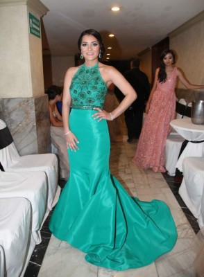 La Escuela Americana: Inolvidable fiesta prom para despedir