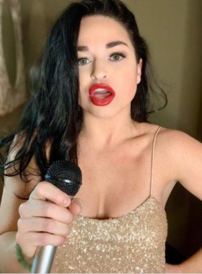 Así es Samantha Ramsdell, la mujer con la boca más grande del mundo