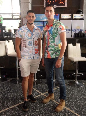 Lanzan la línea de camisas tropical city