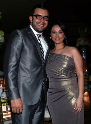Enamorados anuncian la fecha de su boda