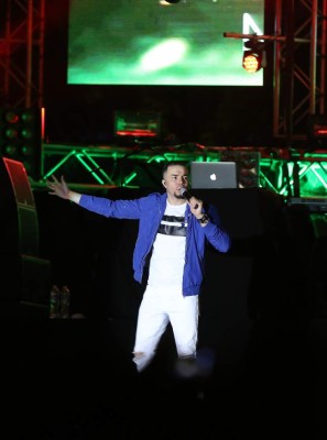 Alex Zurdo en concierto