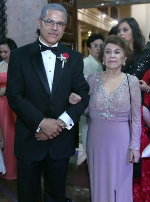 Sagradas nupcias entre Daniel y Gracia María