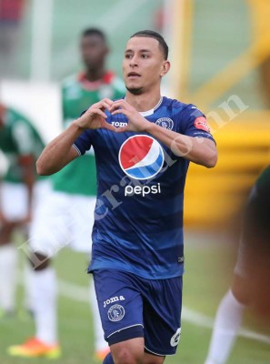 Erick Andino Portillo renovó contrato por tres años con Motagua