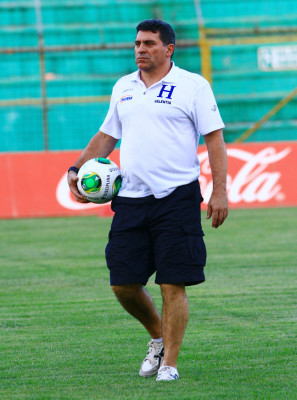 La Selección de Honduras inició con 10 jugadores