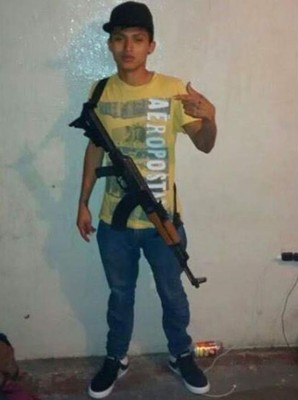 FOTOS: Cártel de drogas en México convierte a adolescentes en sicarios