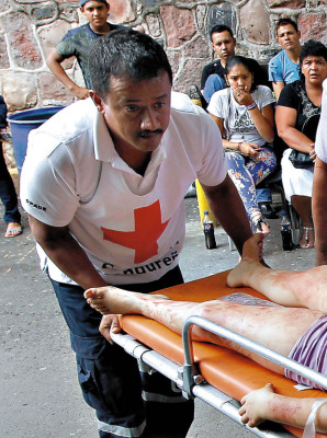 Delicada de salud niña herida de bala