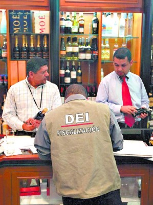 Controversial fallo ordena apertura de tiendas libres en Honduras