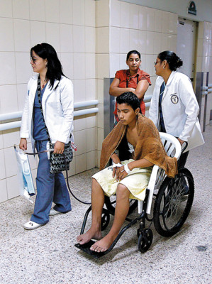 En ‘punto muerto’ diálogo entre Secretaría de Salud y auxiliares de enfermería