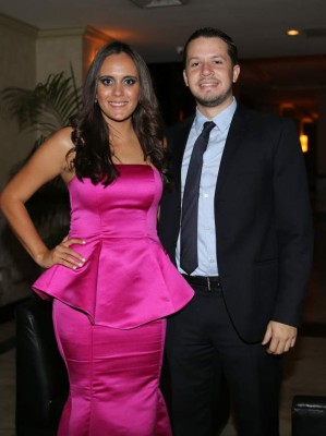 Esposos forman alianza de amor para siempre