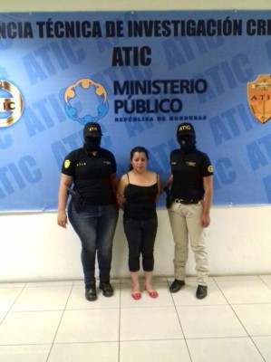 Capturan a hondureña acusada de estafar a 185 familias &nbsp;&nbsp;