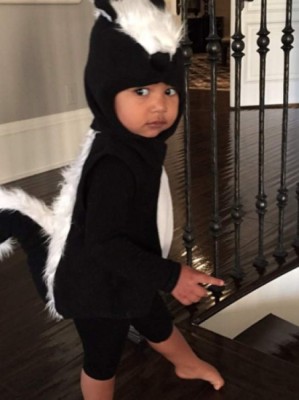 Famosas impresionan con espectaculares trajes temáticos