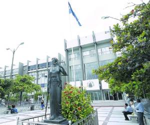 La ATIC y la Maccih secuestraron archivos del Poder Judicial para agilizar casos de corrupción que no han sido judicializados.