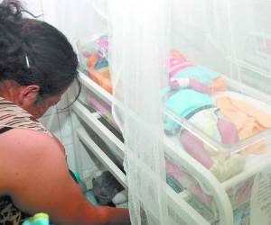 El pico más alto de la epidemia se dio en junio de este año, cuando hasta pequeños recién nacidos eran ingresados en las emergencias de los principales centros asistenciales del país.