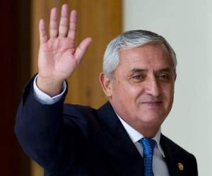 El martes, en una decisión histórica, el Congreso le retiró la inmunidad a Otto Pérez para que enfrente a la justicia. (Foto: AP)