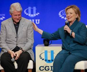 'Mi esposo ha sido adorable, pero no necesito a nadie para defender mi gestión', dijo Hillary en 2014 en medio de una polémica por declaraciones financieras.