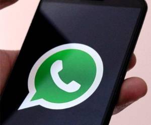 Celoso hombre mató a su esposa luego que la descubriera mensajeando con presunto amante.