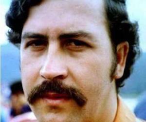 Pablo Emilio Escobar Gaviria, fue un narcotraficante y político colombiano, mejor conocido como El Patrón.