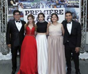 Fidel Funes, Adriana Andino, Alexa Madrid, Lucía Barrientos y Gerardo León.