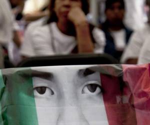 Los familiares de Benjamin Ascencio, uno de los 43 normalistas desaparecidos, siguen esperando su regreso.