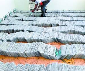 En las oficinas del Instituto de la Propiedad en Tegucigalpa se encuentran las placas comprendidas en los diferentes rangos.