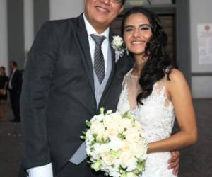 El nuevo matrimonio, Gerardo Juárez y María Fernanda Mondragón. Foto: EL HERALDO/Jimmy Argueta