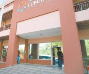 El MP y el CNA investigan sobrevaloraciones en Salud.
