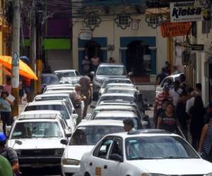 Los propietarios y conductores de taxis se podrían ir a paro de labores.