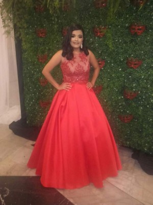 Fotos: Elegancia en la Prom 2017 de la Estancia School