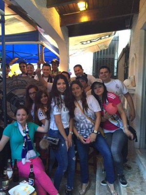 Afición hondureña celebra la undécima del Real Madrid