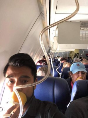 FOTOS: Así quedó el avión de Southwest tras el impacto de uno de sus motores