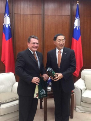 Rafael Sierra: 'No me convertiré en un embajador tradicional”