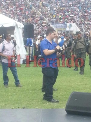 La inusual aparición del hijo de Juan Orlando Hernández en los desfiles patrios