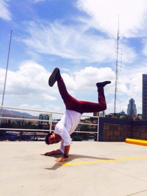 Lo que toda fan quiere saber sobre Kenneth Melhado