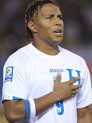 Futbolista, técnico y ahora comentarista: las otras facetas de Carlos Pavón