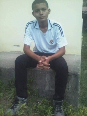 Niño genio en matemáticas anhela ayuda para ir a la UNAH