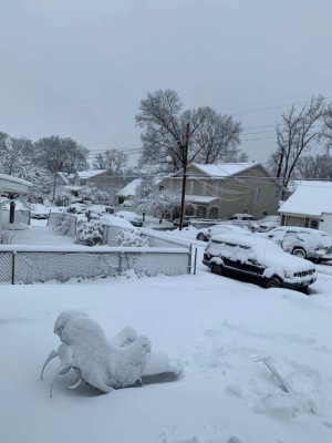Así viven la tormenta de nieve los hondureños en Estados Unidos