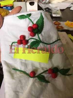 Revelamos detalles del vestido que lució la Primera Dama en los desfiles patrios 2017