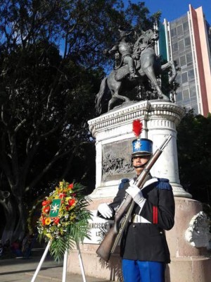 Honduras conmemora Día del Soldado