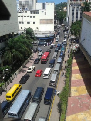 Tegucigalpa: Protestan conductores de rapiditos