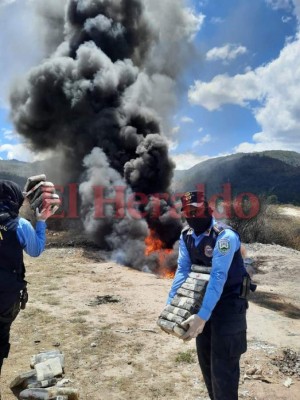 Incineran casi 400 kilos de cocaína en la capital de Honduras (FOTOS)