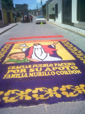 Muestras de fe adornan las calles de Comayagua