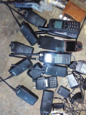 Incautan fusiles y lanzagranadas a sujetos que iban en lancha rápida