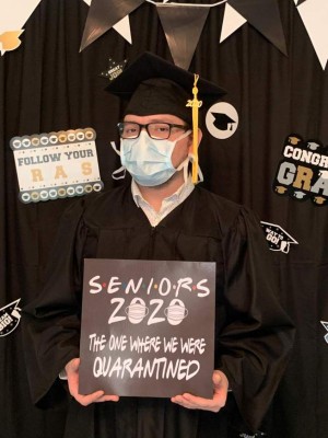 Juramentados los seniors 2020 de la Discovery School