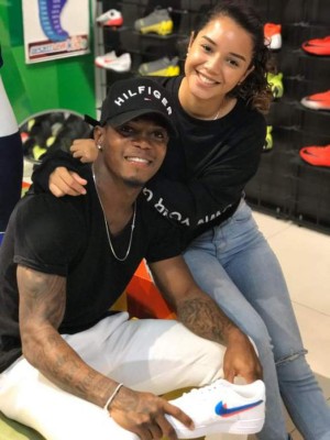 Las bellas mujeres que se robaron el corazón de los jugadores de la Selección de Honduras