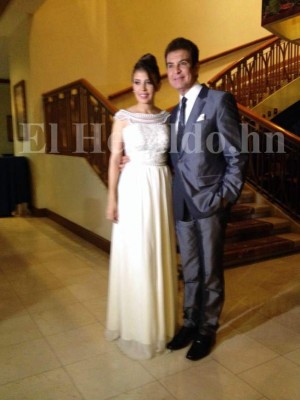 CONFIRMADO: Se casó Salvador Nasralla con Iroshka Elvir