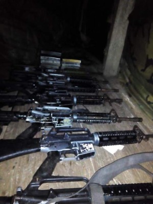 Incautan fusiles y lanzagranadas a sujetos que iban en lancha rápida