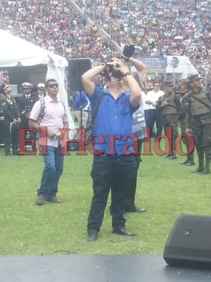 La inusual aparición del hijo de Juan Orlando Hernández en los desfiles patrios