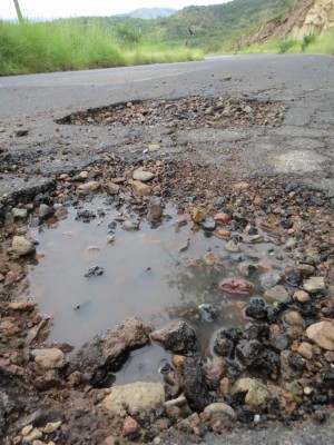 Carretera de La Paz a Marcala está llena de trampas mortales